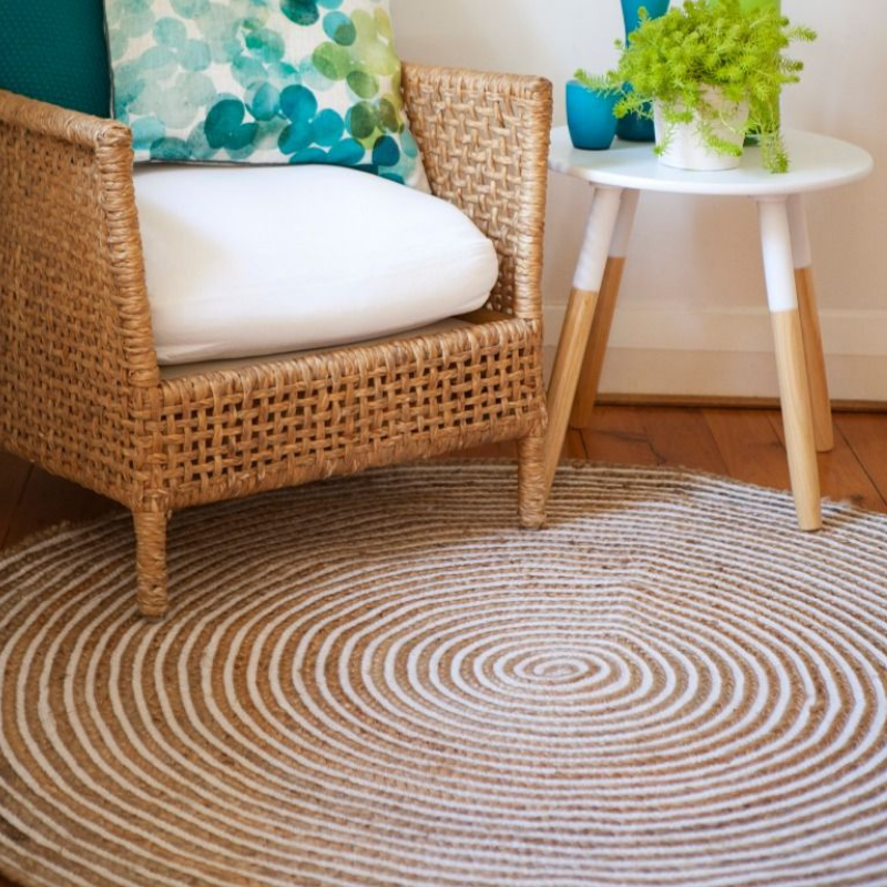 Hamptons Home PLUMERIA Round Jute Rug | Hamptons Home