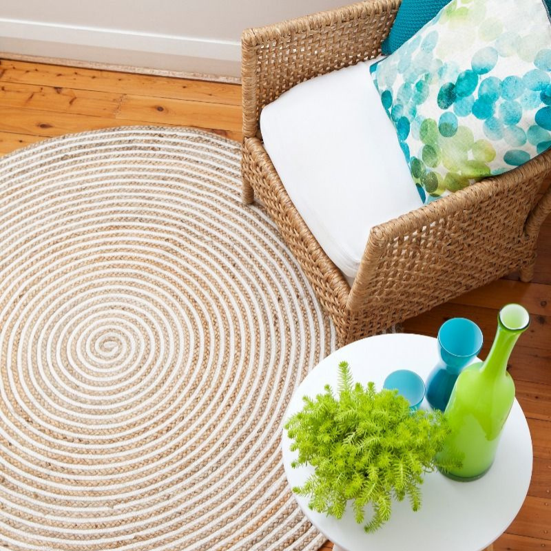 Hamptons Home PLUMERIA Round Jute Rug | Hamptons Home