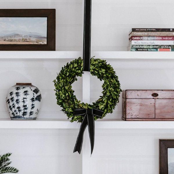Hamptons Home Preserved Boxwood Christmas Wreaths | Hamptons Home